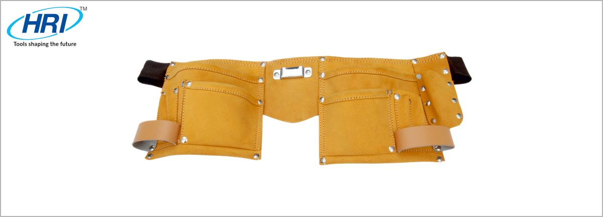 Leather Tool Pouch With Center Pocket in Jalandhar